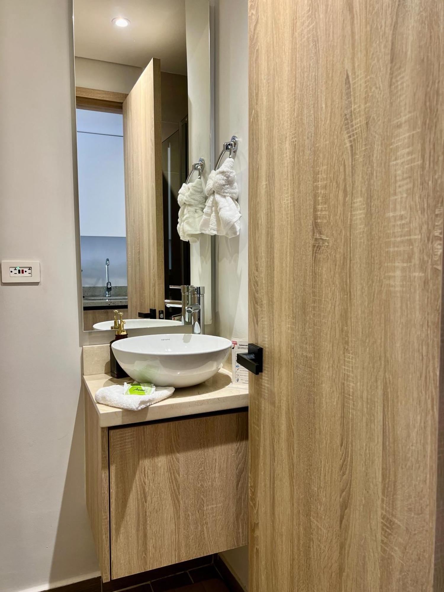 Apartment Beautiful! Brand New Old Town *